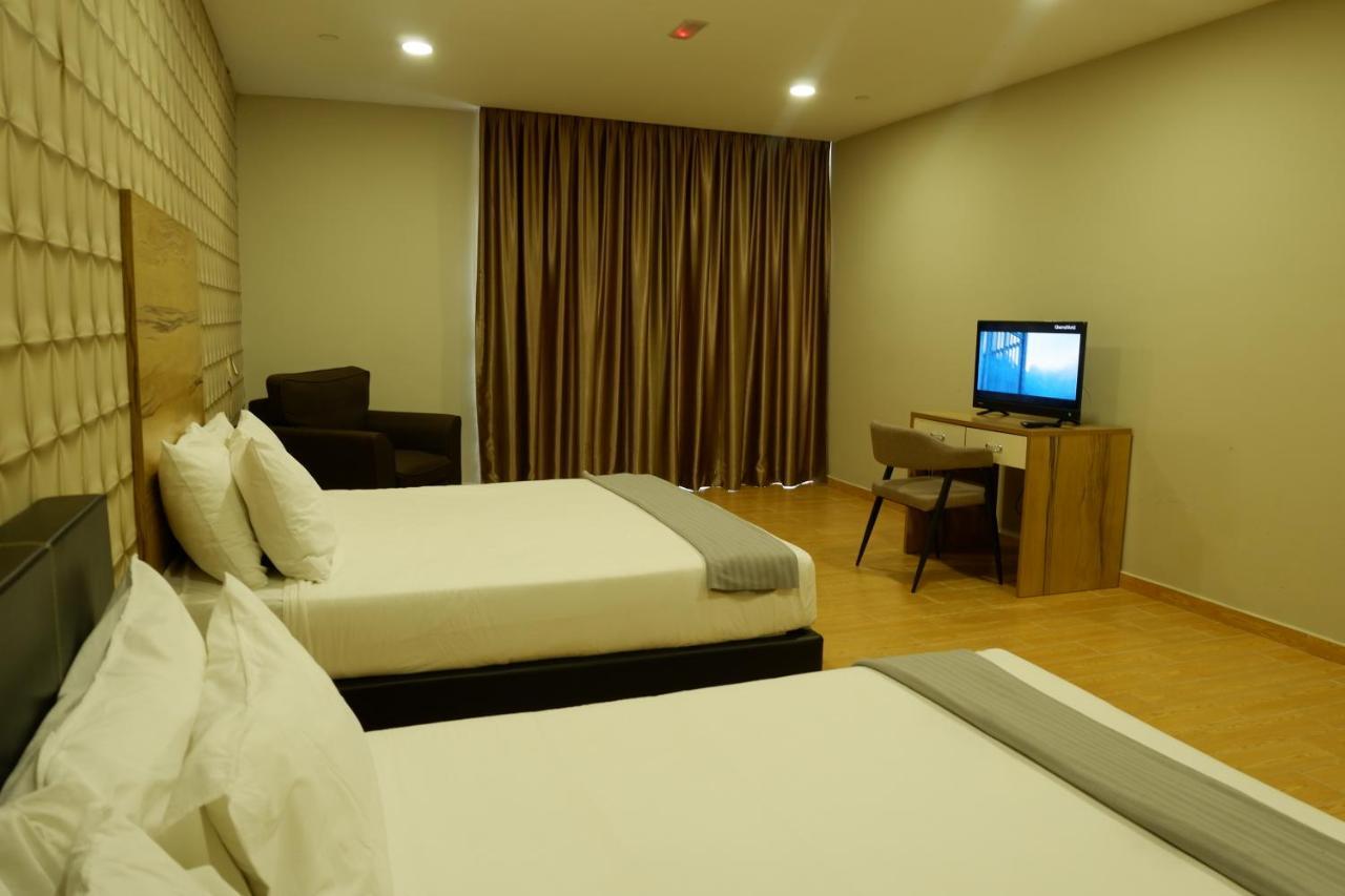 Bangi Perdana Hotel Exterior photo