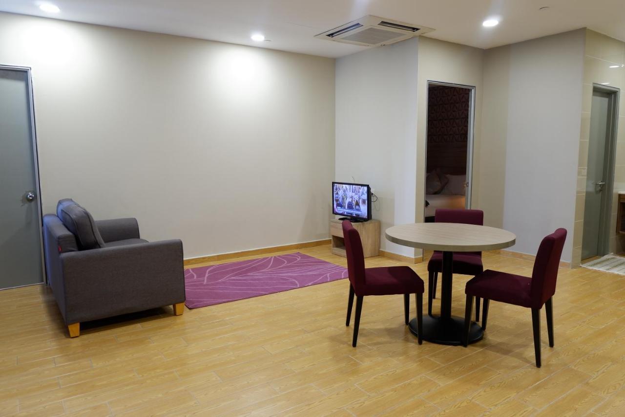 Bangi Perdana Hotel Exterior photo