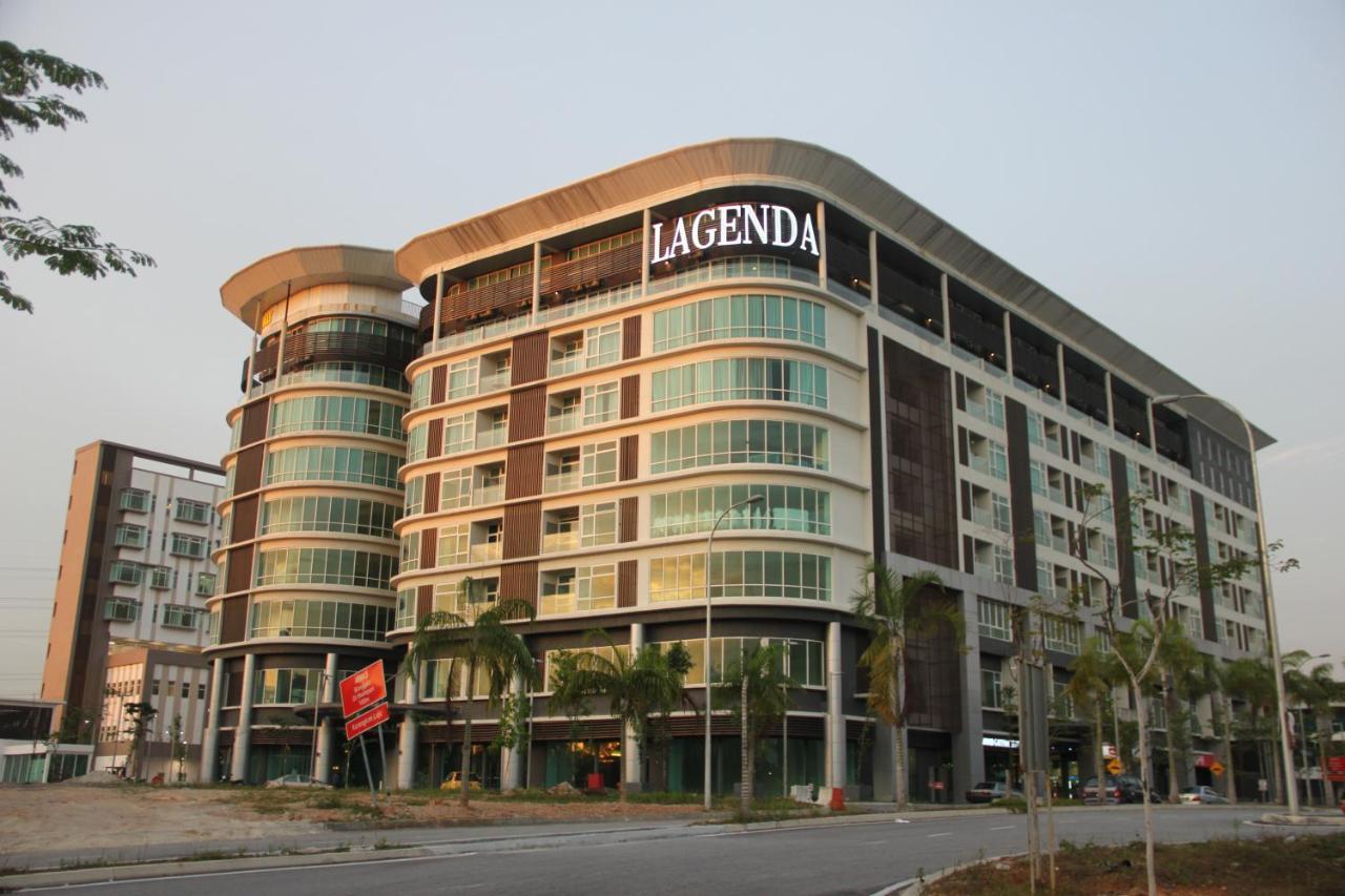Bangi Perdana Hotel Exterior photo